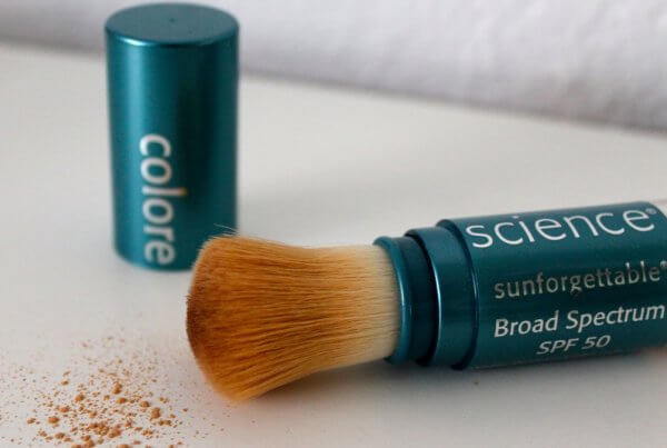Colorescience Unforgettable Sunscreen Brush